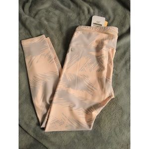 Fabletics Darby High Waisted 7/8 Capri